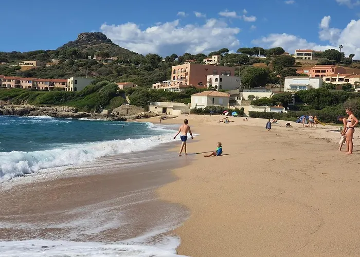 Appartement Liscia Sea View, Restaurant And Supermarket 50m