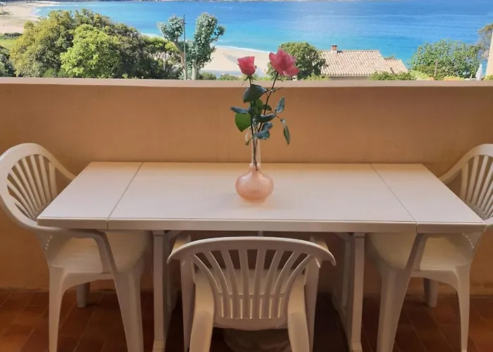 Liscia Sea View, Restaurant And Supermarket 50m