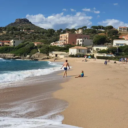 Apartment Liscia Sea View, Restaurant And Supermarket 50m