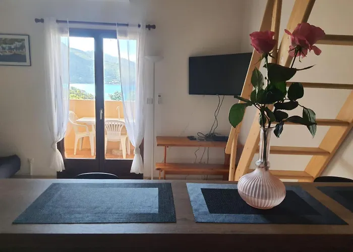 Liscia Sea View, Restaurant&supermarket 50m Calcatoggio (Corsica)